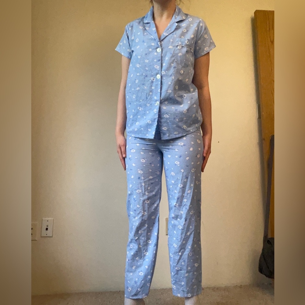 Vintage flower blue and white pyjamas